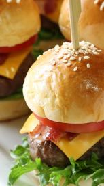 https://www.maggi.co.nz/sites/default/files/styles/search_result_153_272/public/beef-sliders_0.jpg?itok=tu2OYmBx