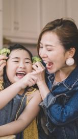 https://www.maggi.co.nz/sites/default/files/styles/search_result_153_272/public/healthy-cooking-tips-kids.jpg?itok=YKw5GHhf